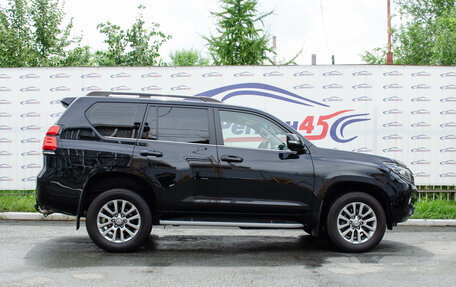 Toyota Land Cruiser Prado 150 рестайлинг 2, 2019 год, 4 990 000 рублей, 6 фотография