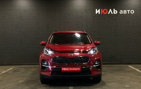 KIA Sportage IV рестайлинг, 2018 год, 1 999 000 рублей, 2 фотография