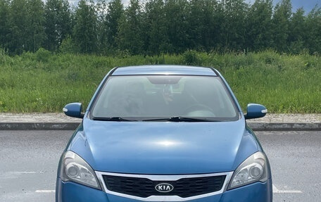 KIA cee'd I рестайлинг, 2010 год, 850 000 рублей, 1 фотография