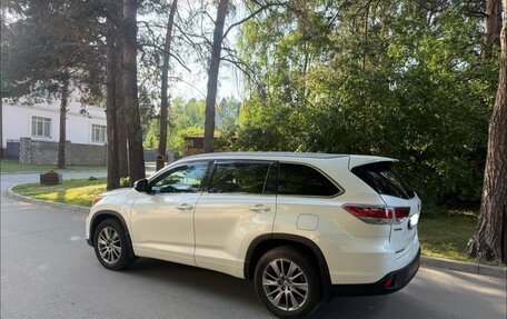 Toyota Highlander III, 2015 год, 3 500 000 рублей, 1 фотография