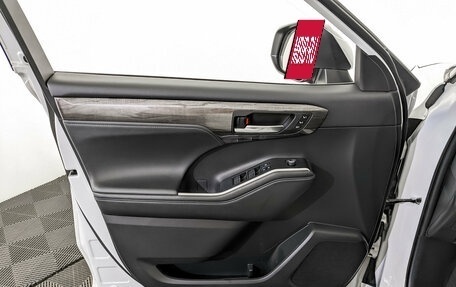 Toyota Highlander, 2021 год, 4 995 000 рублей, 21 фотография