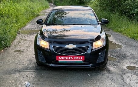 Chevrolet Cruze II, 2013 год, 810 000 рублей, 2 фотография