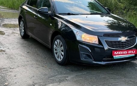 Chevrolet Cruze II, 2013 год, 810 000 рублей, 3 фотография