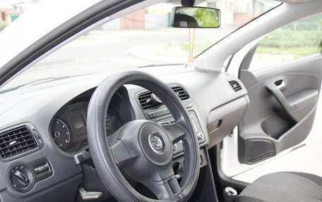 Volkswagen Polo VI (EU Market), 2013 год, 770 000 рублей, 10 фотография