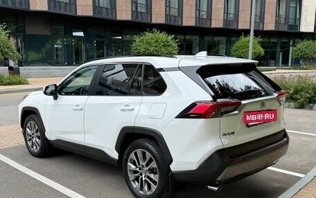 Toyota RAV4, 2021 год, 3 100 000 рублей, 3 фотография