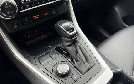 Toyota RAV4, 2021 год, 3 100 000 рублей, 16 фотография