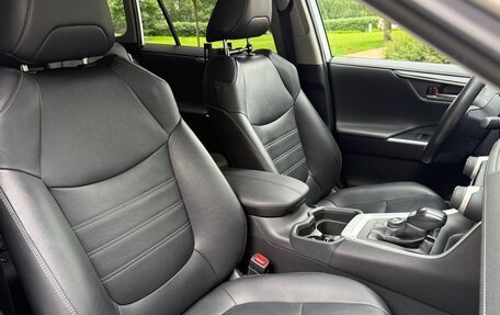 Toyota RAV4, 2021 год, 3 100 000 рублей, 18 фотография