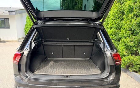 Volkswagen Tiguan II, 2018 год, 2 675 000 рублей, 12 фотография