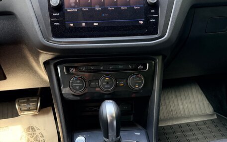 Volkswagen Tiguan II, 2018 год, 2 675 000 рублей, 17 фотография