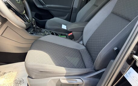 Volkswagen Tiguan II, 2018 год, 2 675 000 рублей, 15 фотография