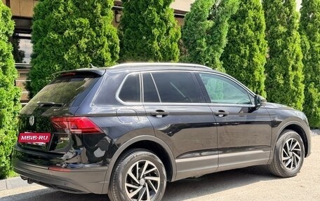 Volkswagen Tiguan II, 2018 год, 2 675 000 рублей, 10 фотография