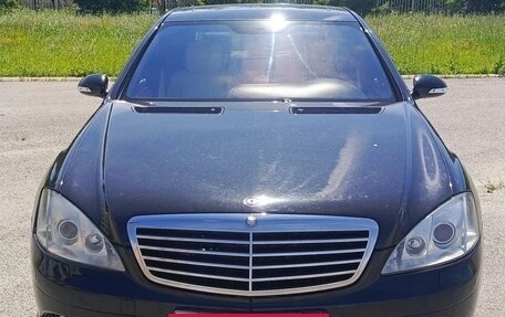 Mercedes-Benz S-Класс, 2005 год, 900 000 рублей, 2 фотография
