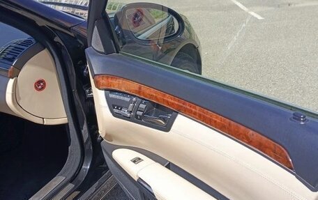 Mercedes-Benz S-Класс, 2005 год, 900 000 рублей, 9 фотография