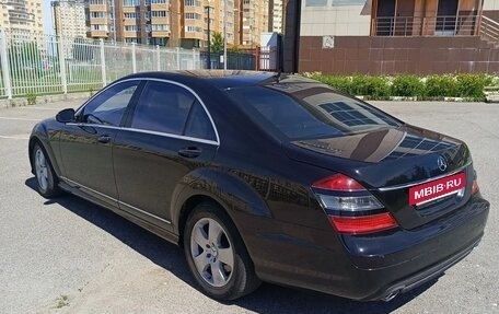 Mercedes-Benz S-Класс, 2005 год, 900 000 рублей, 3 фотография