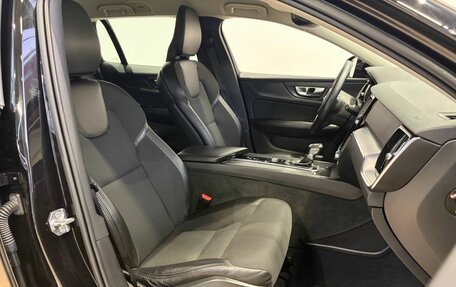 Volvo V60 Cross Country II, 2020 год, 3 649 000 рублей, 9 фотография