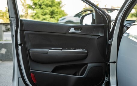 KIA Sportage IV рестайлинг, 2019 год, 2 348 000 рублей, 30 фотография