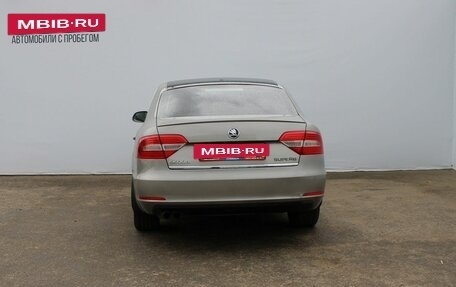 Skoda Superb III рестайлинг, 2013 год, 889 000 рублей, 5 фотография