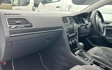 Volkswagen Golf VII, 2016 год, 850 000 рублей, 9 фотография