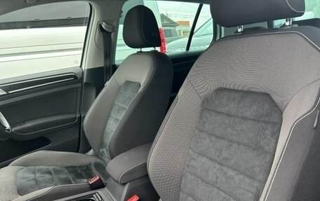 Volkswagen Golf VII, 2016 год, 850 000 рублей, 10 фотография