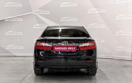 Toyota Camry, 2013 год, 1 650 000 рублей, 4 фотография