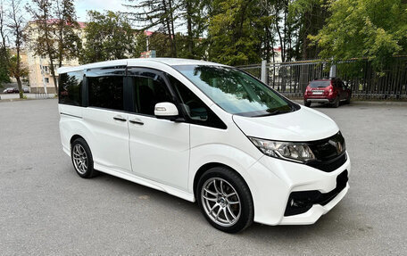 Honda Stepwgn IV, 2017 год, 1 580 000 рублей, 1 фотография