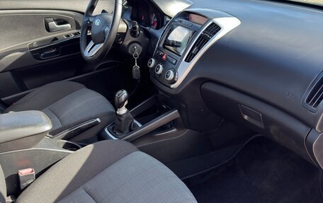 KIA cee'd I рестайлинг, 2011 год, 640 000 рублей, 12 фотография