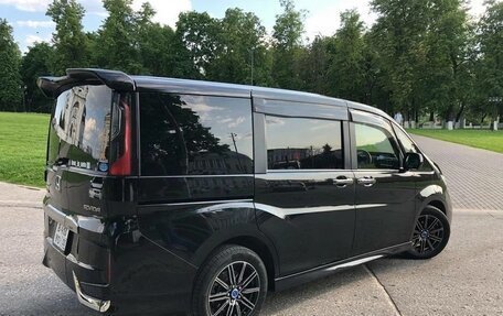 Honda Stepwgn IV, 2016 год, 1 590 000 рублей, 4 фотография