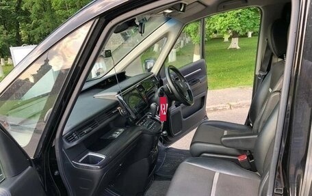 Honda Stepwgn IV, 2016 год, 1 590 000 рублей, 7 фотография