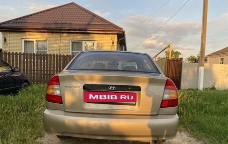 Hyundai Accent II, 2004 год, 395 000 рублей, 3 фотография