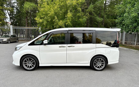 Honda Stepwgn IV, 2017 год, 1 580 000 рублей, 4 фотография