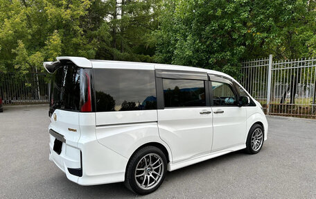 Honda Stepwgn IV, 2017 год, 1 580 000 рублей, 5 фотография