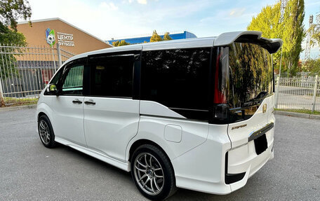 Honda Stepwgn IV, 2017 год, 1 580 000 рублей, 6 фотография