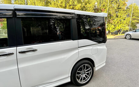 Honda Stepwgn IV, 2017 год, 1 580 000 рублей, 8 фотография