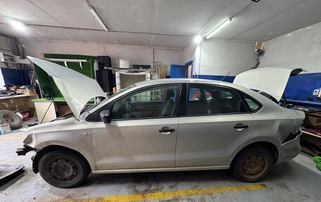 Volkswagen Polo VI (EU Market), 2013 год, 250 000 рублей, 3 фотография