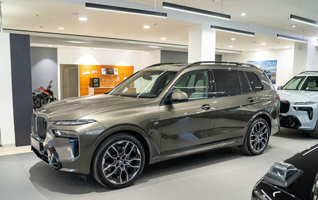 BMW X7, 2025 год, 18 000 000 рублей, 8 фотография