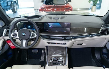 BMW X7, 2025 год, 18 000 000 рублей, 9 фотография