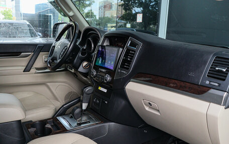 Mitsubishi Pajero IV, 2020 год, 4 120 000 рублей, 8 фотография