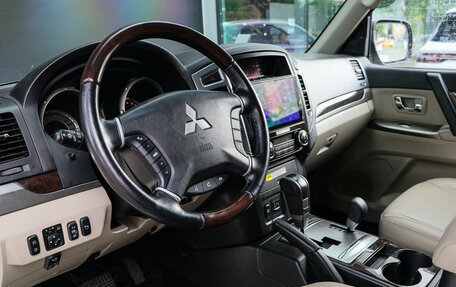 Mitsubishi Pajero IV, 2020 год, 4 120 000 рублей, 15 фотография