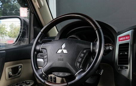 Mitsubishi Pajero IV, 2020 год, 4 120 000 рублей, 14 фотография