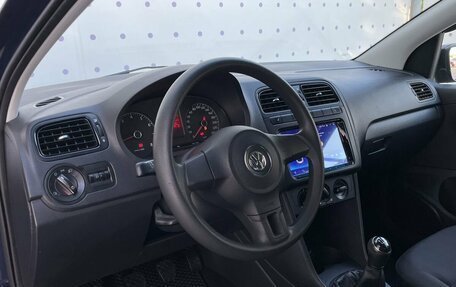 Volkswagen Polo VI (EU Market), 2012 год, 870 000 рублей, 11 фотография