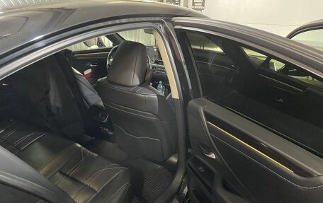Lexus ES VII, 2018 год, 3 150 000 рублей, 1 фотография