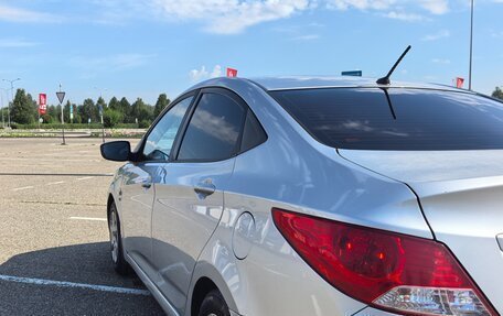 Hyundai Solaris II рестайлинг, 2012 год, 820 000 рублей, 4 фотография