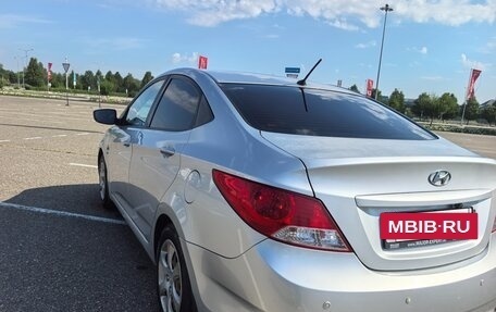 Hyundai Solaris II рестайлинг, 2012 год, 820 000 рублей, 11 фотография
