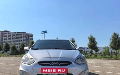 Hyundai Solaris II рестайлинг, 2012 год, 820 000 рублей, 6 фотография