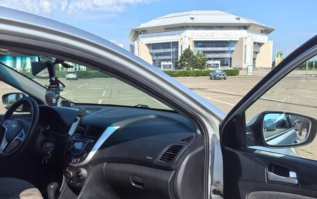 Hyundai Solaris II рестайлинг, 2012 год, 820 000 рублей, 18 фотография