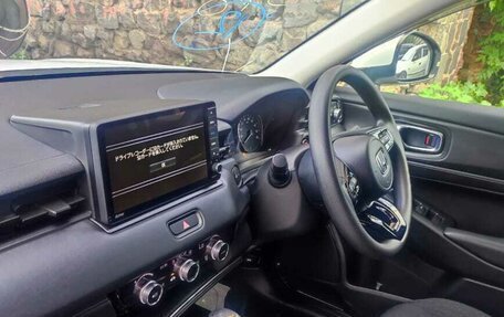 Honda Vezel, 2021 год, 2 280 000 рублей, 10 фотография