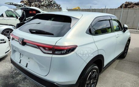 Honda Vezel, 2021 год, 2 280 000 рублей, 16 фотография