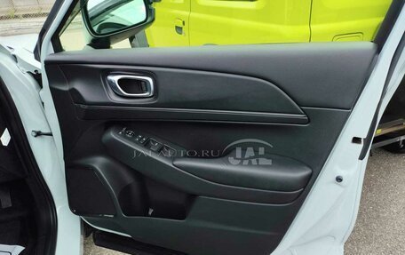 Honda Vezel, 2021 год, 2 280 000 рублей, 23 фотография