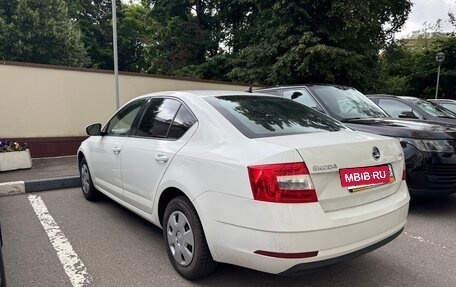 Skoda Octavia, 2018 год, 1 400 000 рублей, 4 фотография