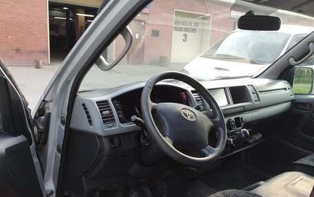 Toyota HiAce H200, 2008 год, 1 550 000 рублей, 6 фотография